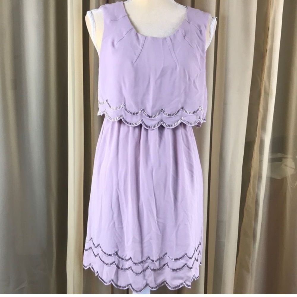 Esley Lavender Scalloped Overlay Sleeveless Dress Size M